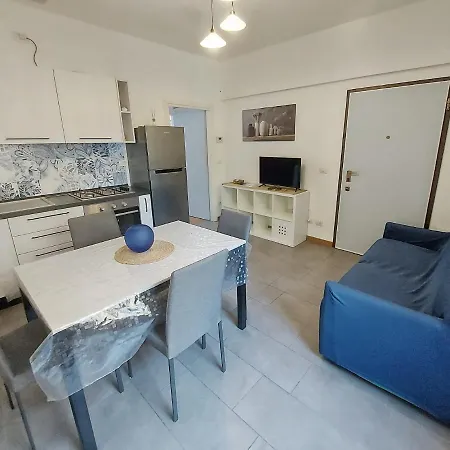 Appartamento La Casa Di Erika - Centro-mare *